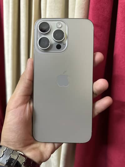 Apple iPhone 15 Pro Max