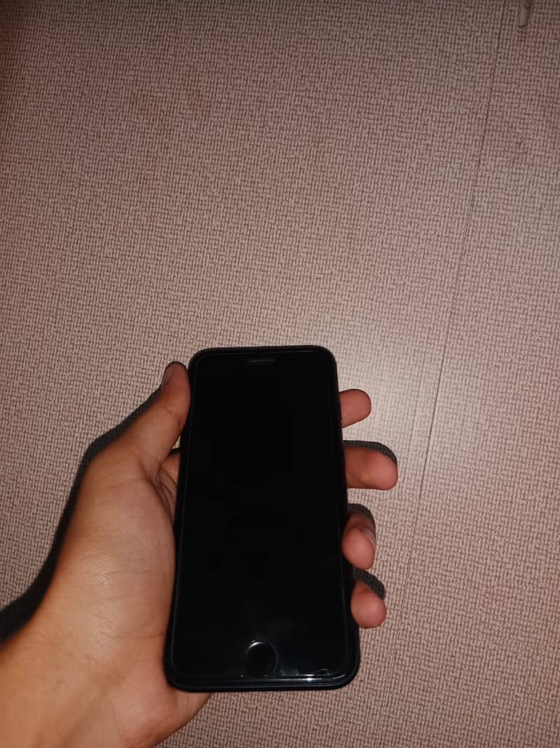 Apple iPhone SE 0