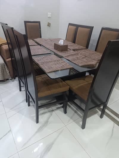 Dinning Table with 8 chairs