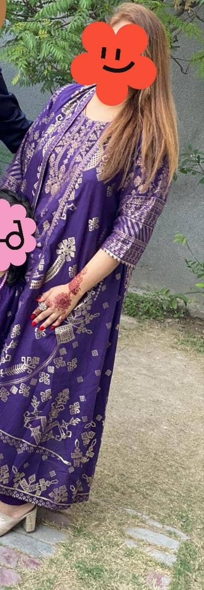 stiched jaquard dress with gown style