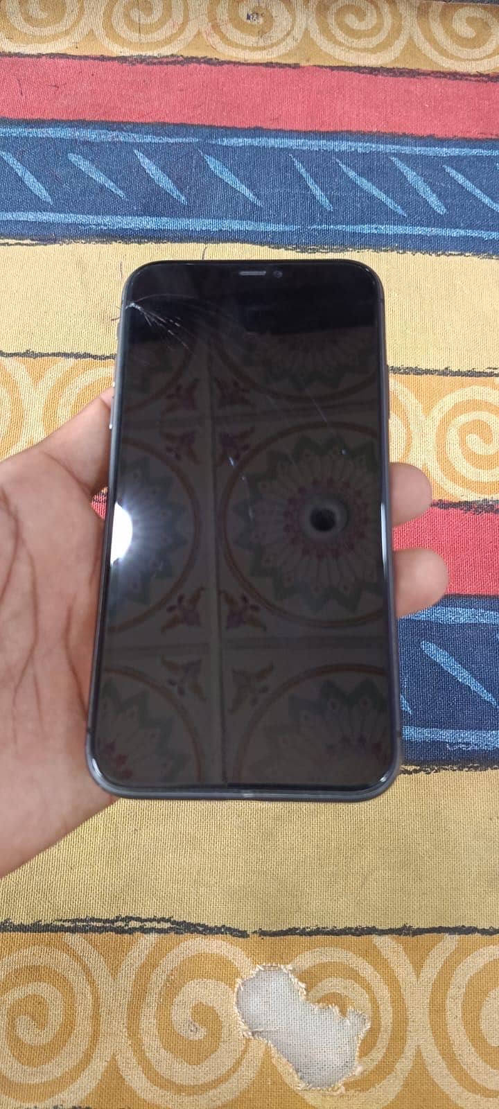 Apple iPhone 11 0