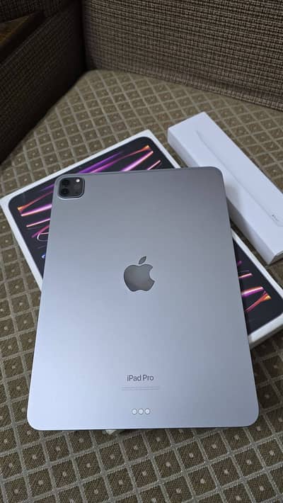 Apple M2 PRO 128GB