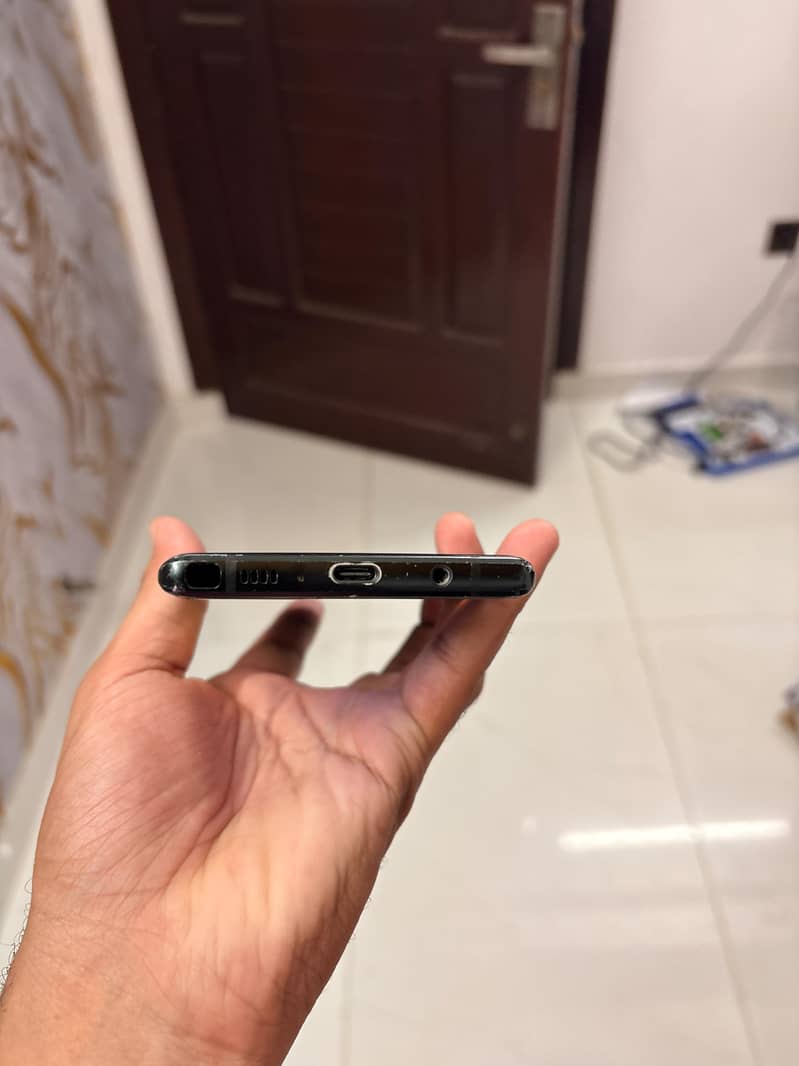 Samsung Mobile Note 9 3