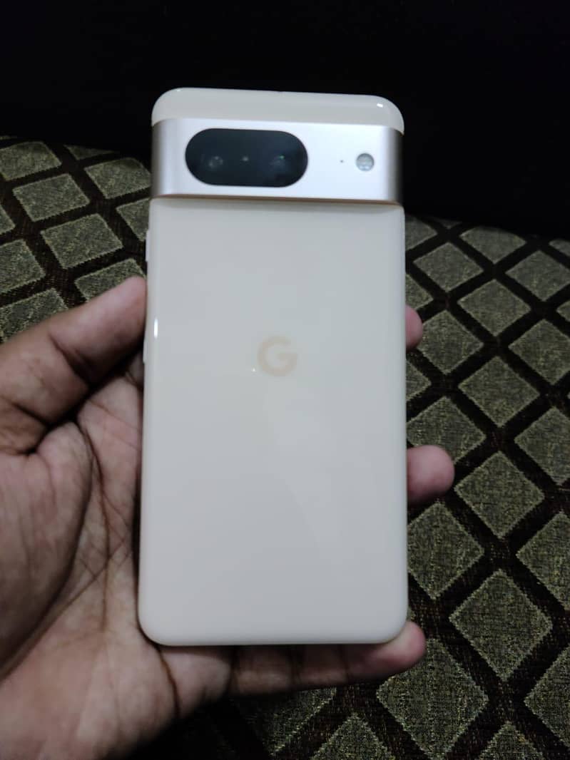Google Pixel 8 1