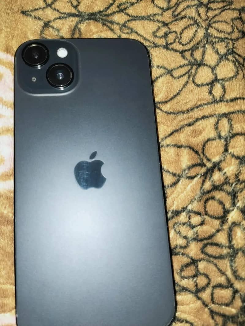Apple iPhone 15 plus 2