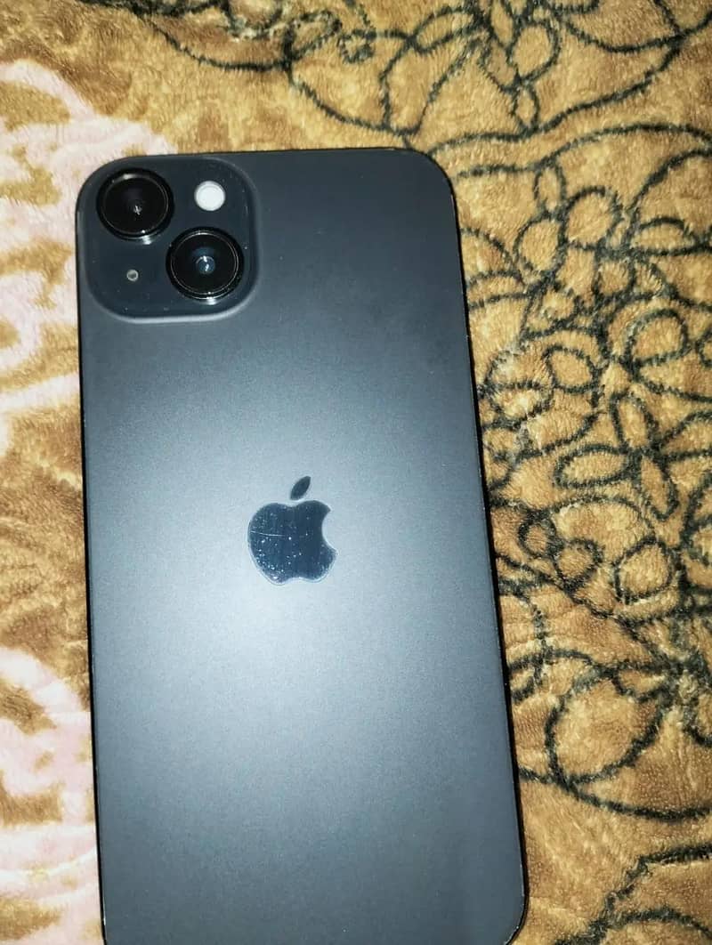 Apple iPhone 15 plus 3