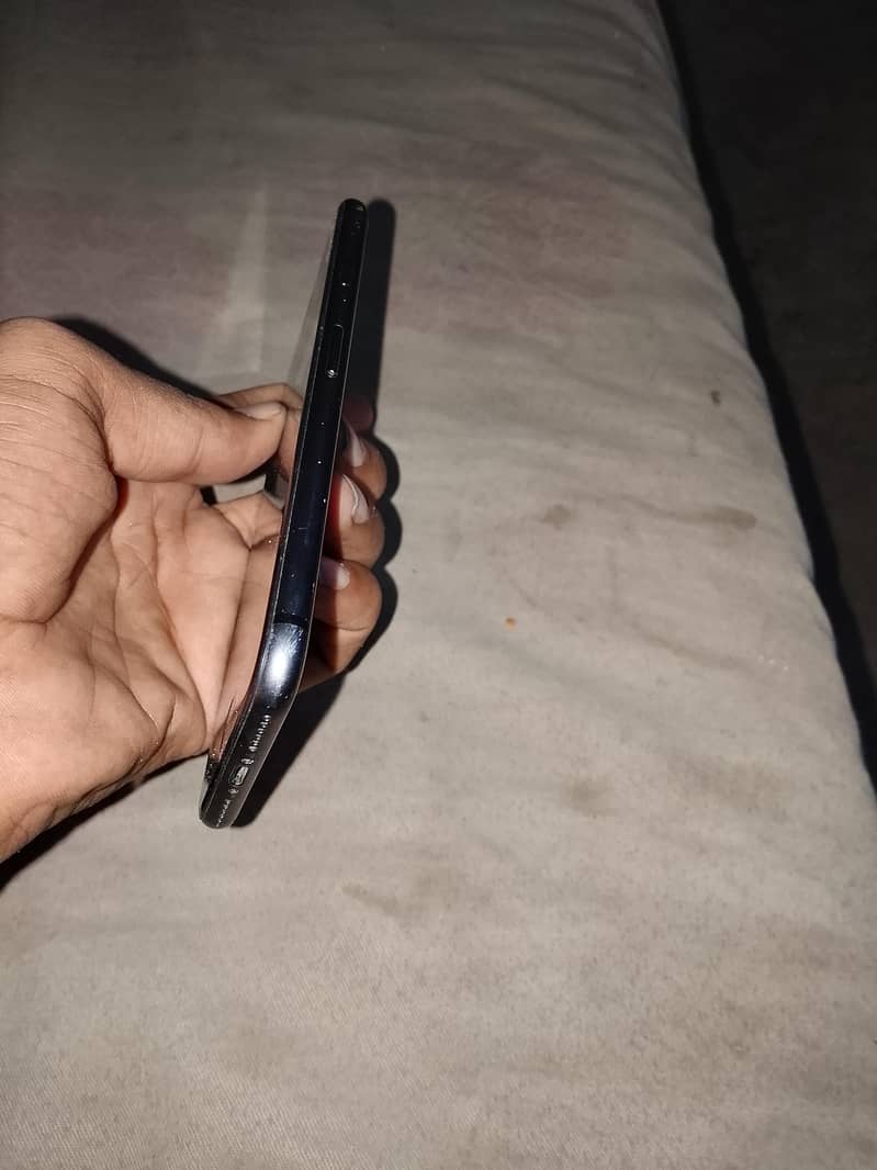 Apple iPhone 8 1