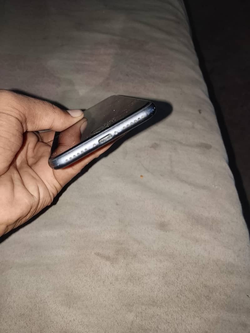 Apple iPhone 8 2