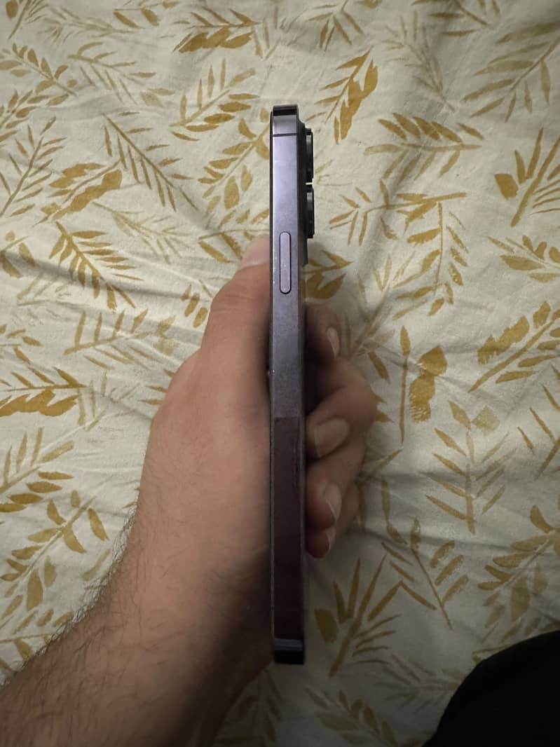 Apple iPhone 14 Pro Max 2
