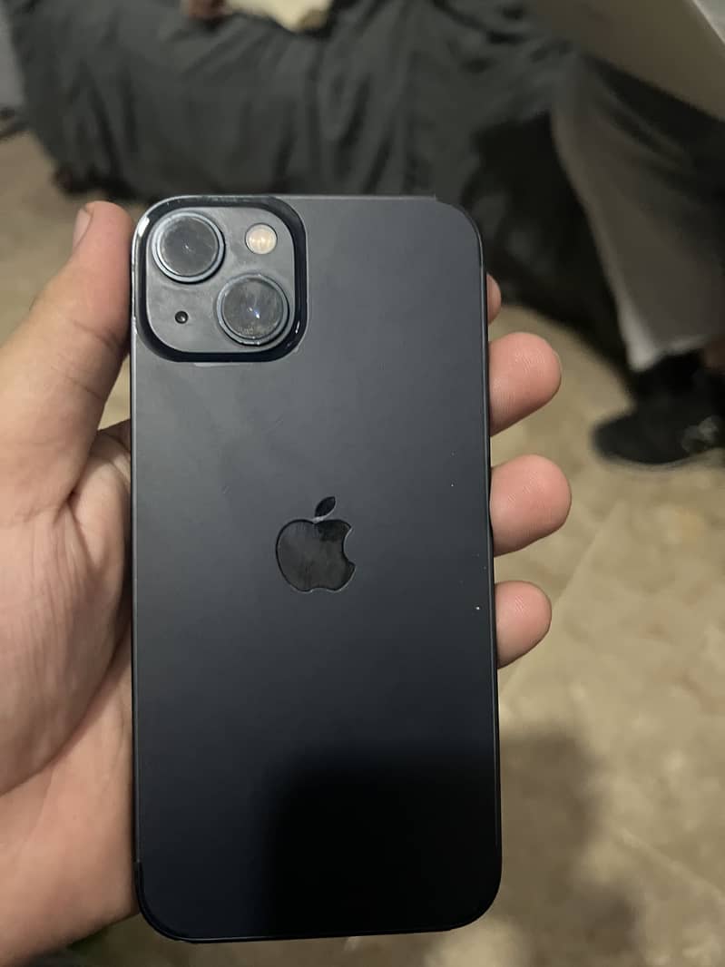 Apple iPhone 13 4