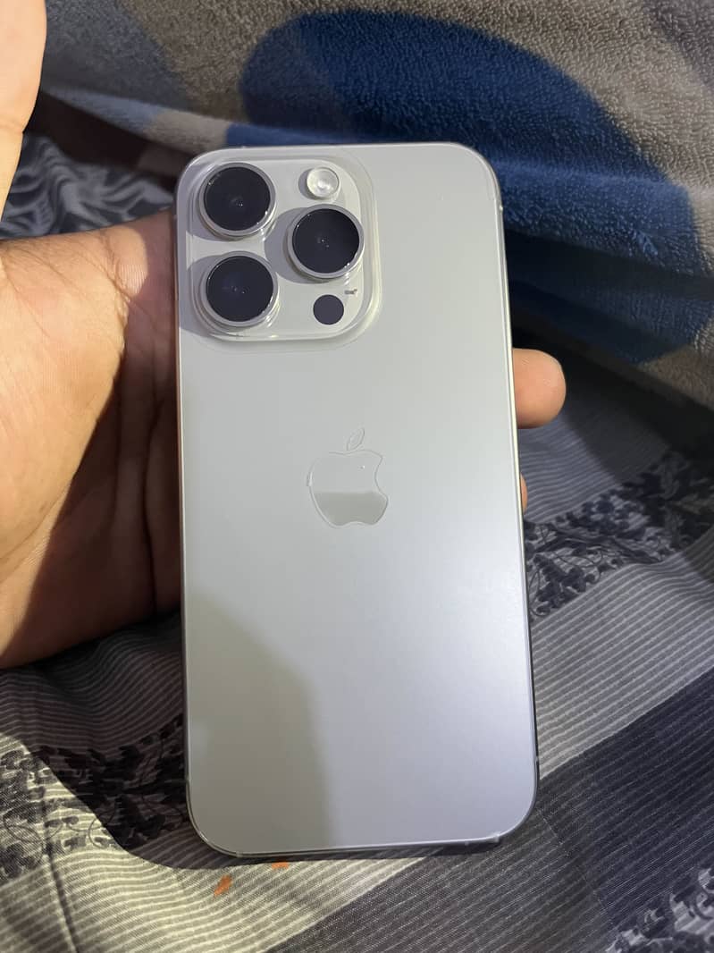 Apple iPhone 15 Pro 7