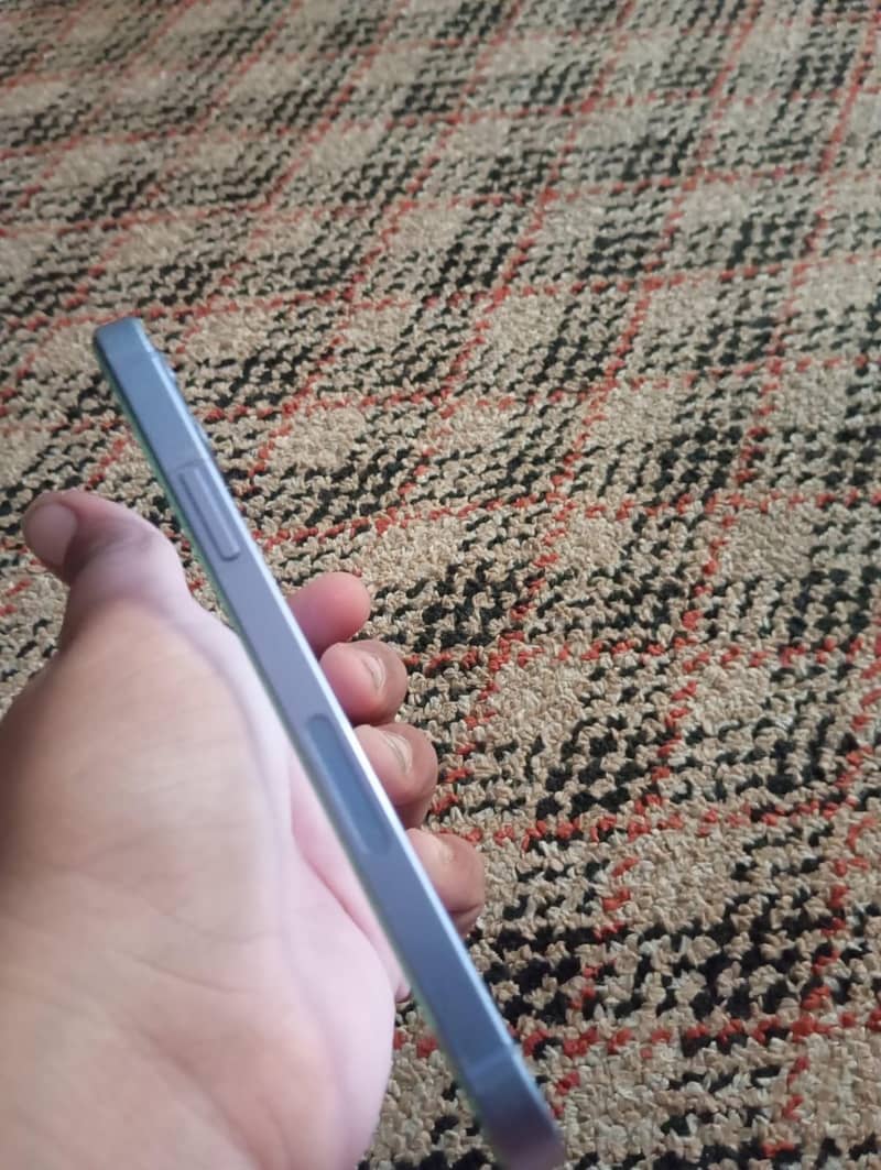 Apple iPhone 12 2