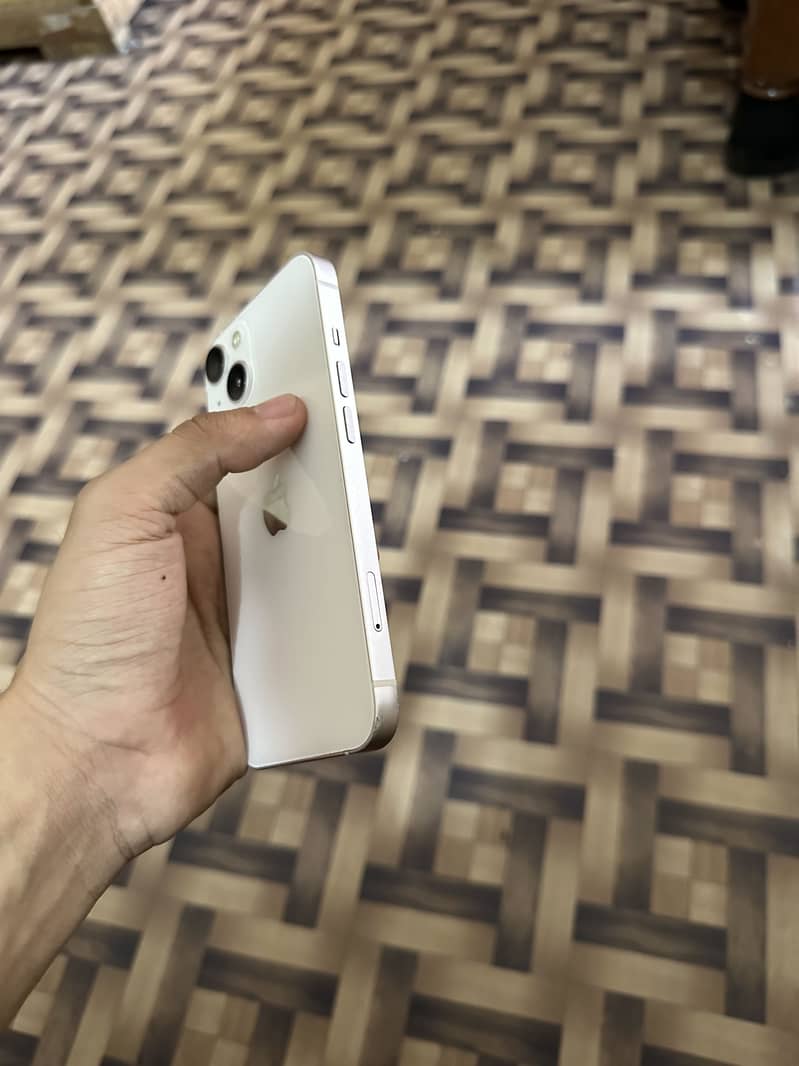 iPhone 13 1