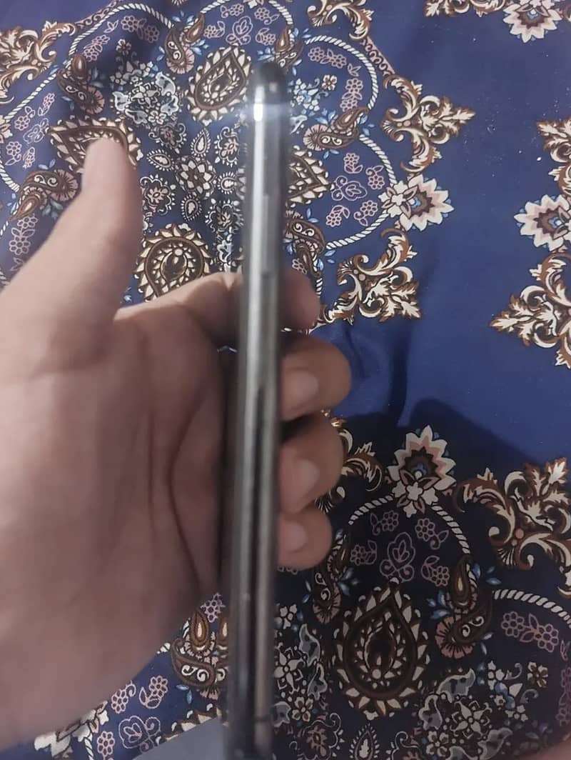 Apple iPhone X 2