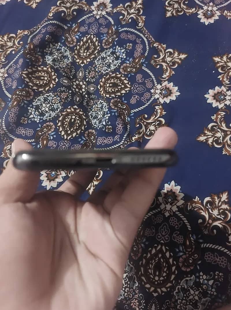 Apple iPhone X 5