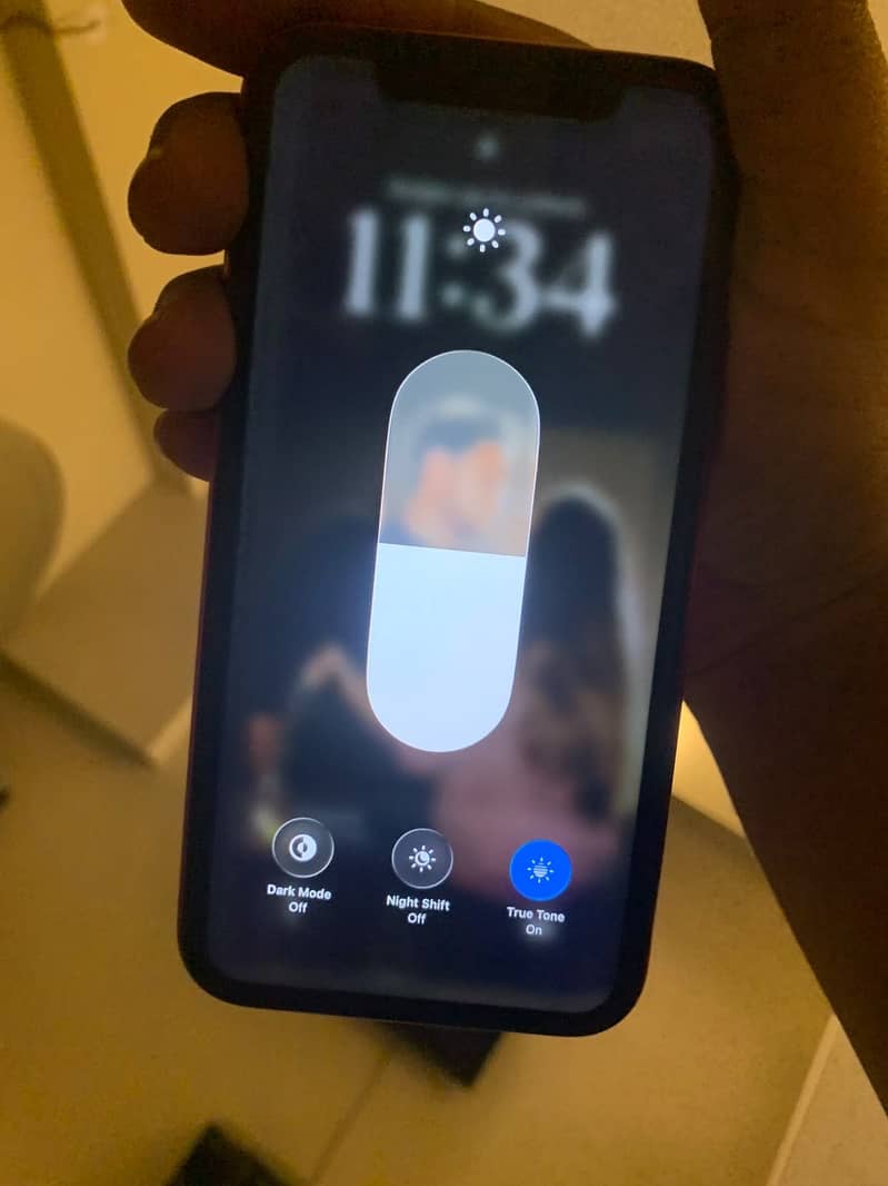 Apple iPhone 11 0