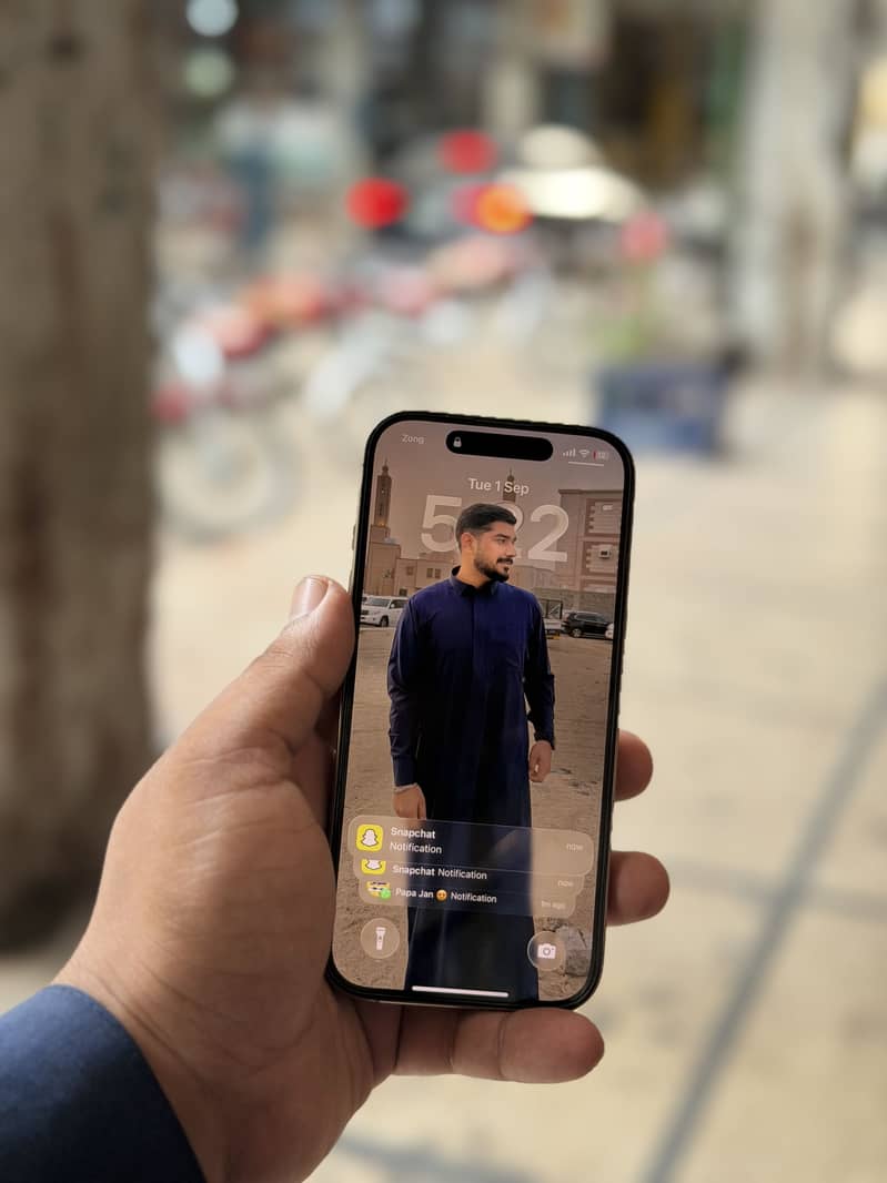 Iphone 16 pro 3
