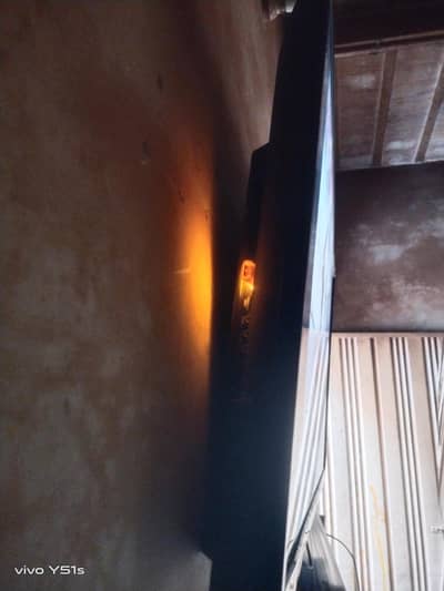 40,,lcd