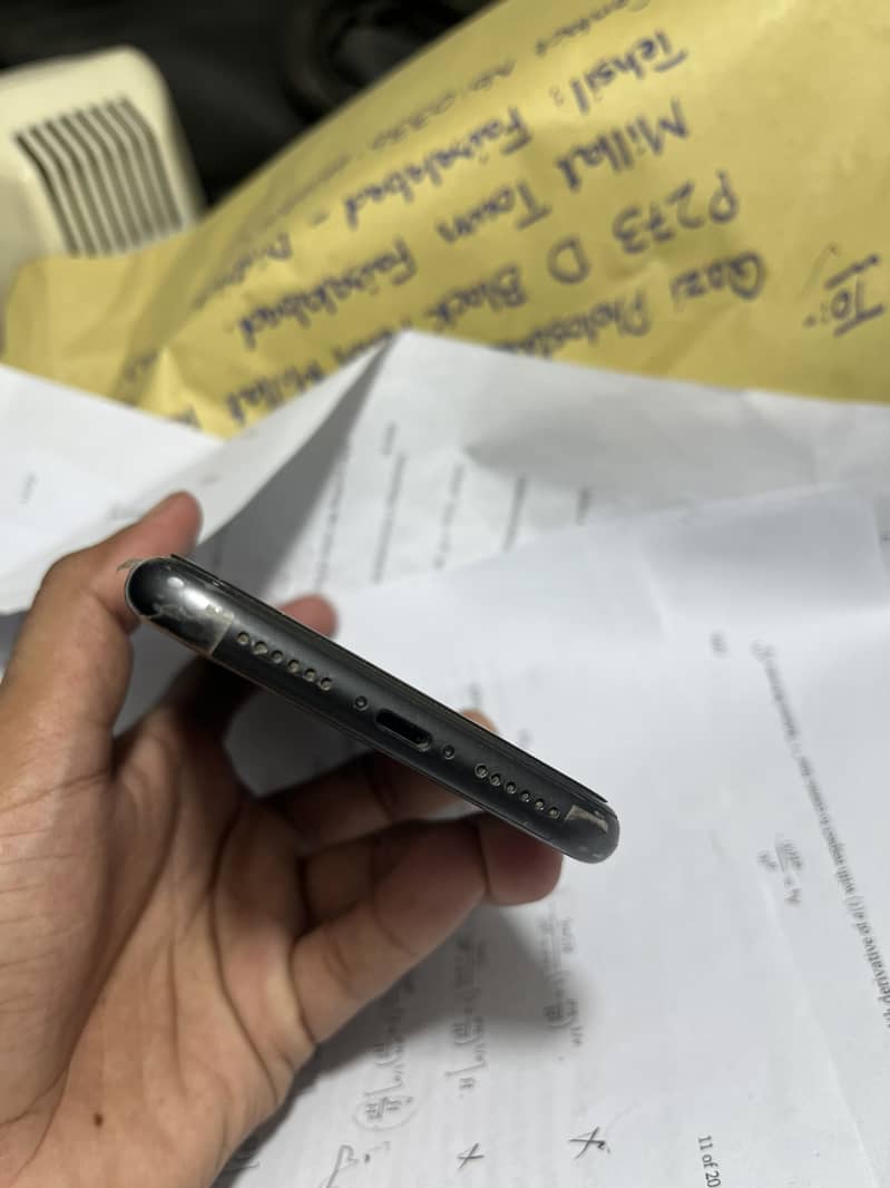 Apple iPhone 11 2