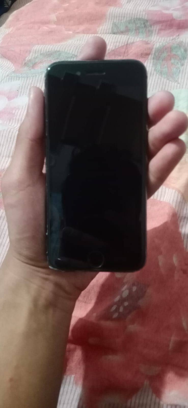 Apple iPhone 8 3