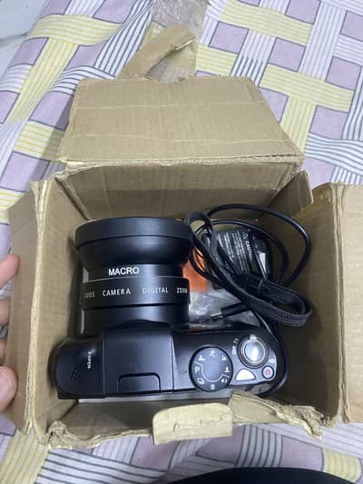 4K ULTRA HD CAMERA FOR URGENT SELL