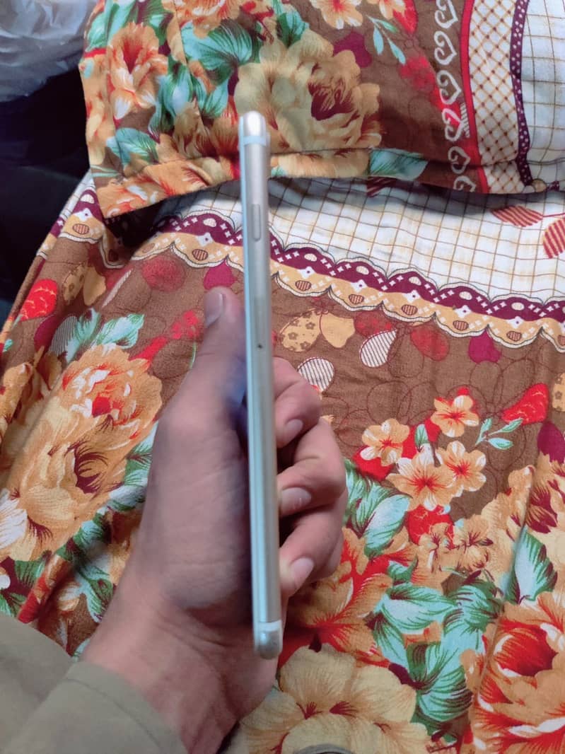 iPhone 7 Plus 1
