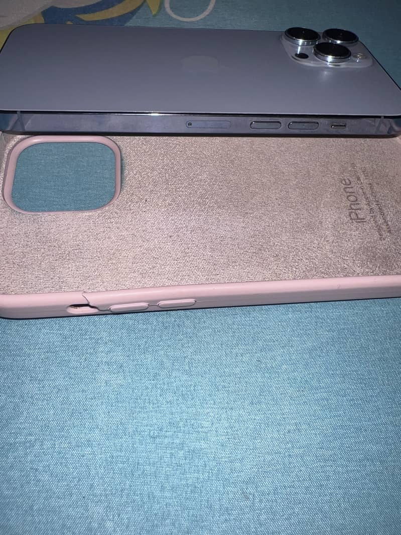 Apple iPhone 13 Pro Max 3