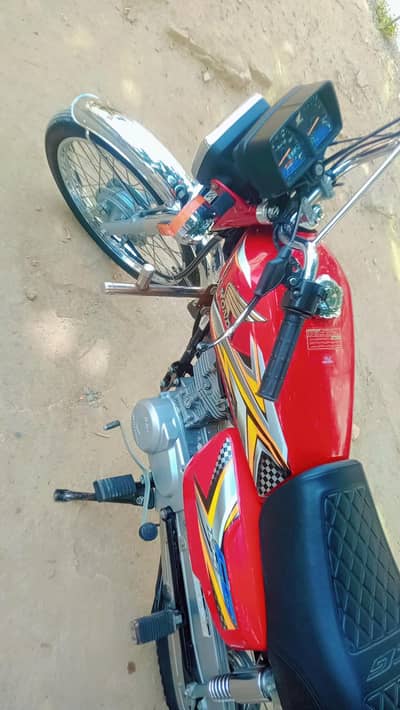 Honda 125 total origional bick