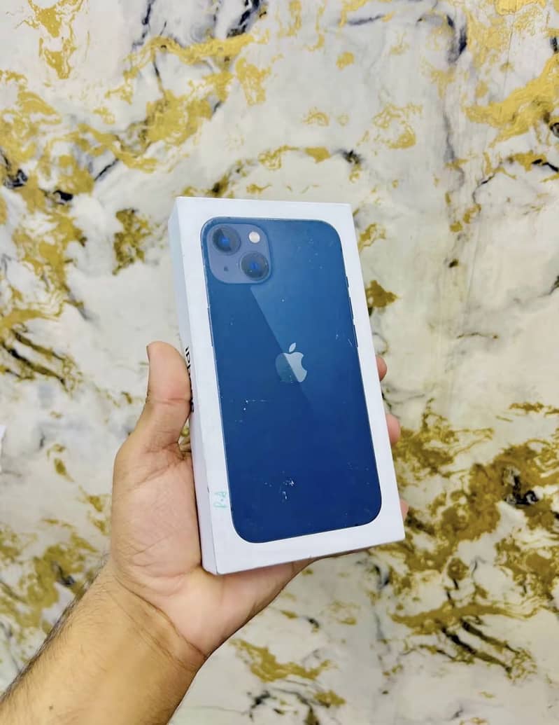 Apple iPhone 13 2