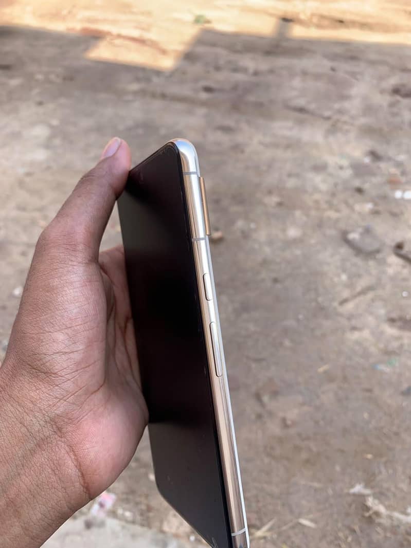Google Pixel 8 Pro 3