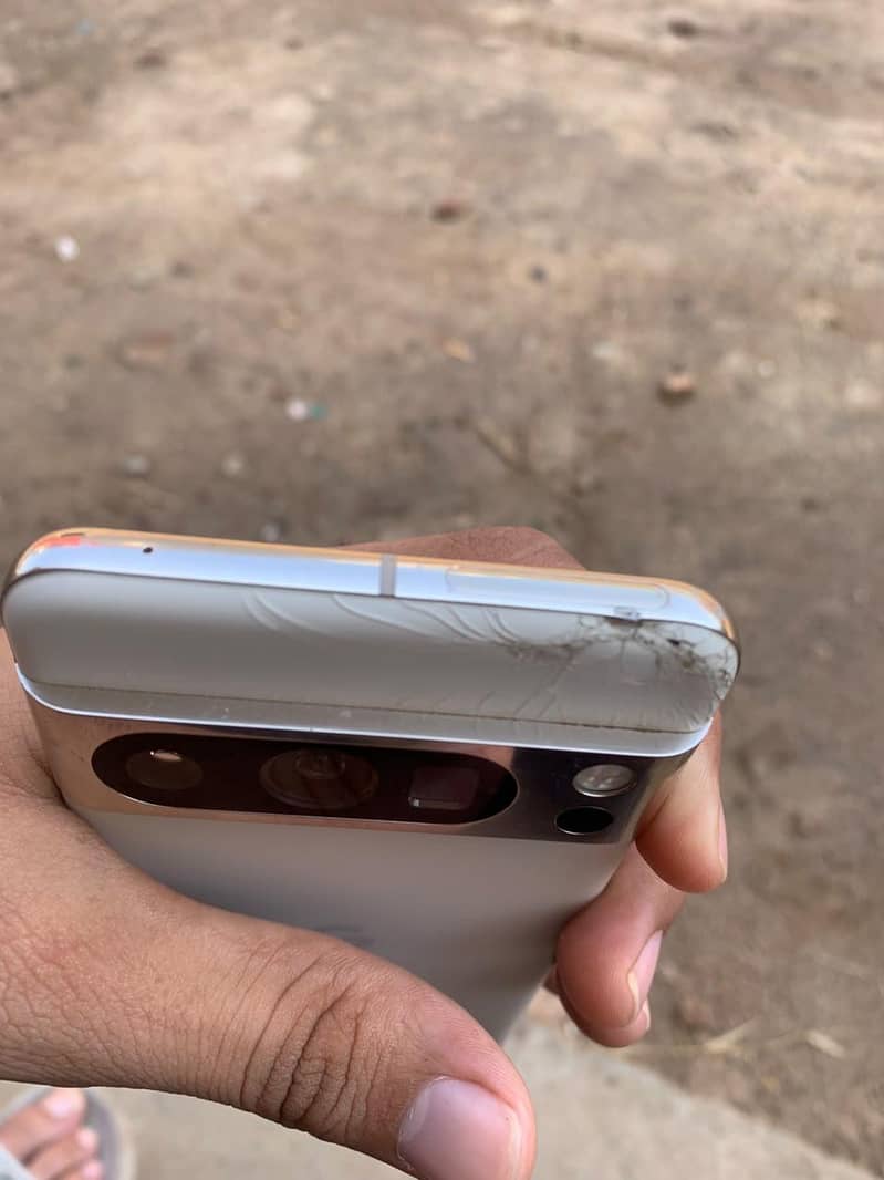 Google Pixel 8 Pro 6