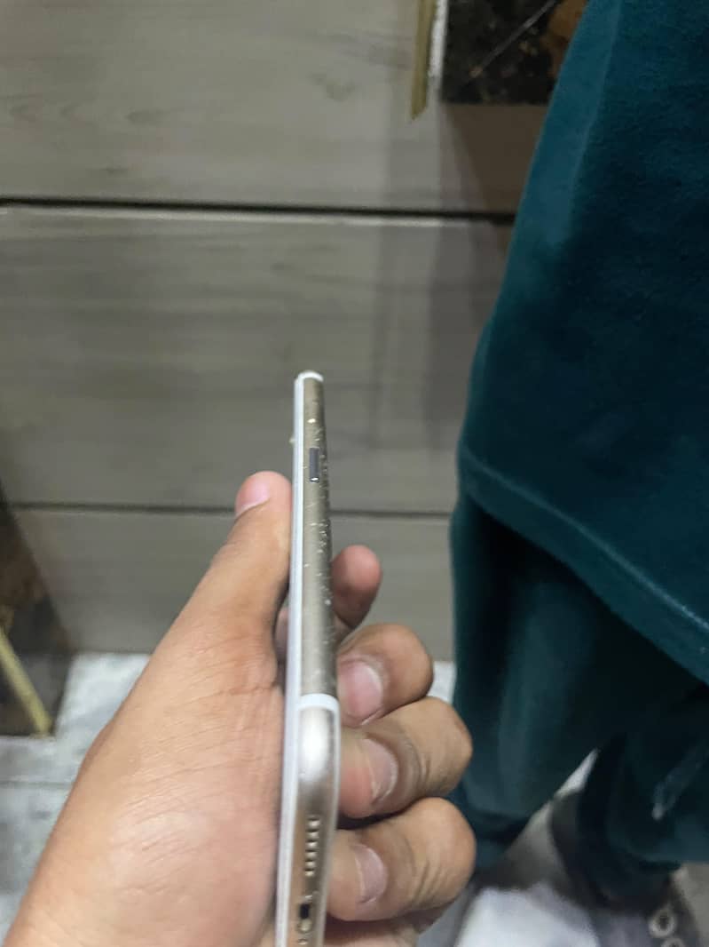 Apple iPhone 6 2