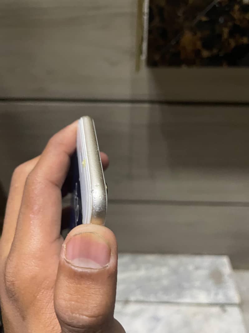 Apple iPhone 6 4