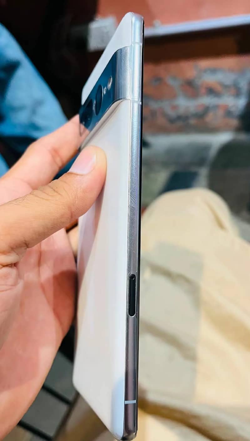 Google Pixel 7 Pro 4