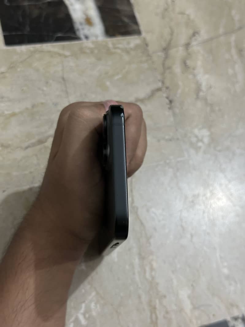 Apple iPhone 15 plus 5