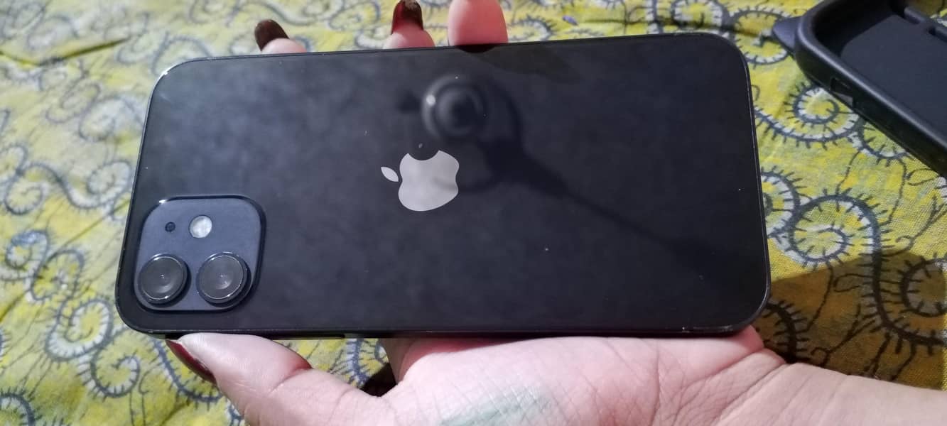 Apple iPhone 12 2