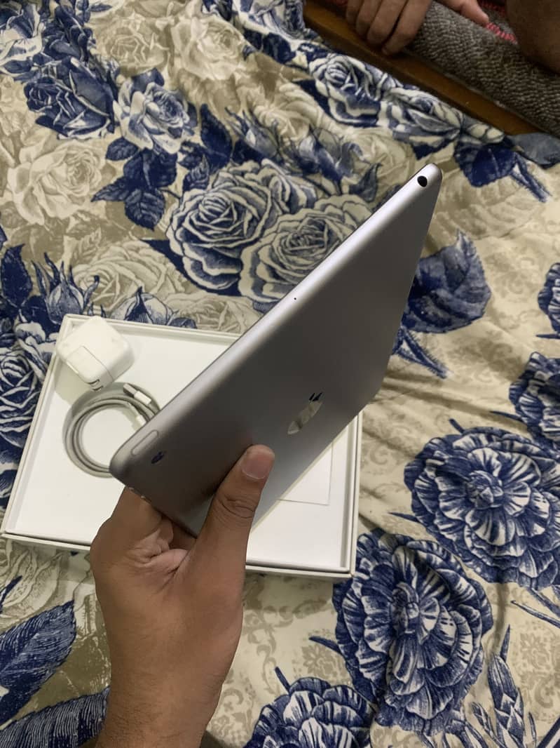 Ipad 6 generation 8