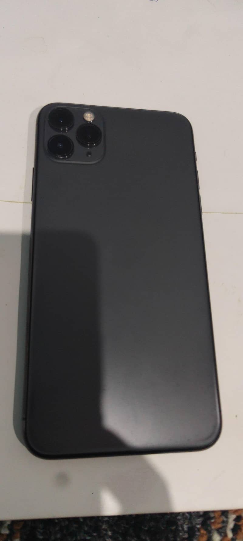 Apple iPhone 11 Pro Max 1