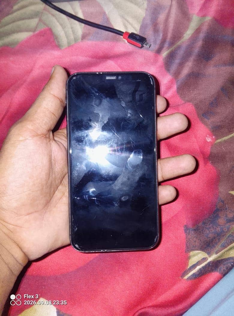 Apple iPhone 11 6