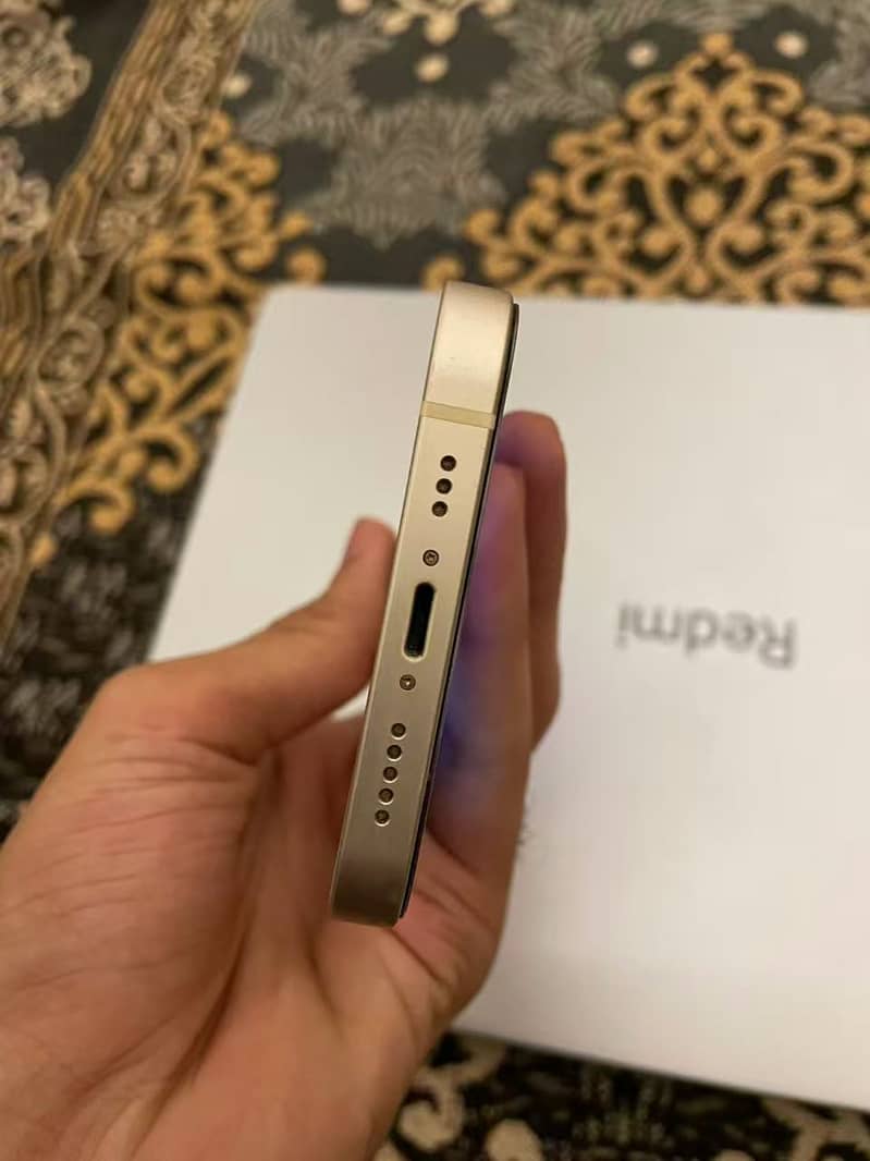 Apple iPhone 13 1