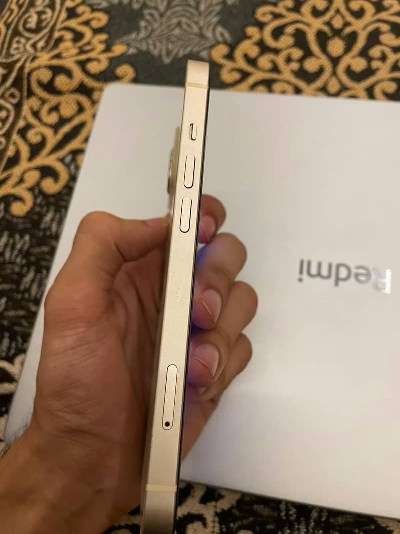 Apple iPhone 13 3