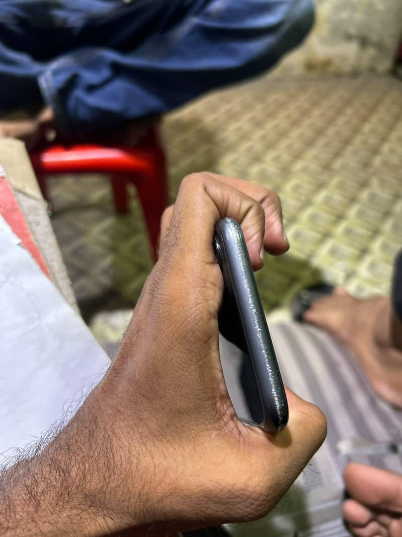 Apple iPhone 11 2