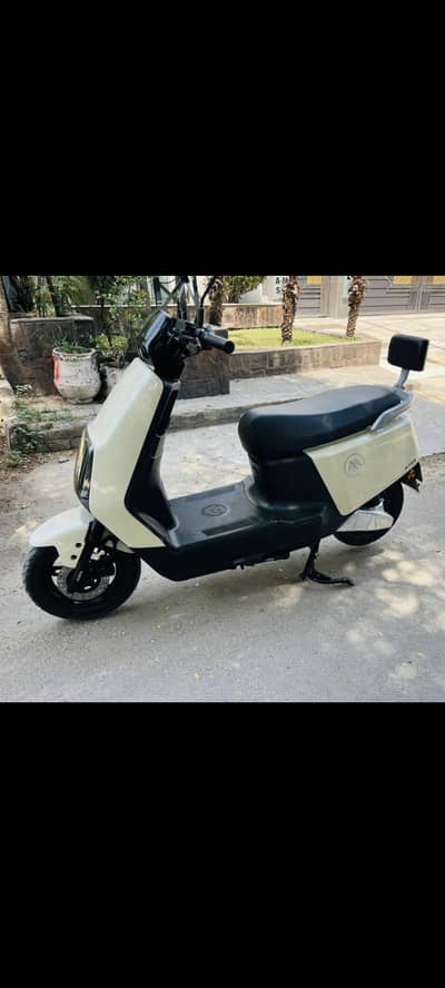 Aima A723 1200watt motor