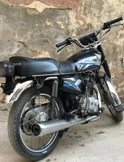 Honda CG 125 Red colour