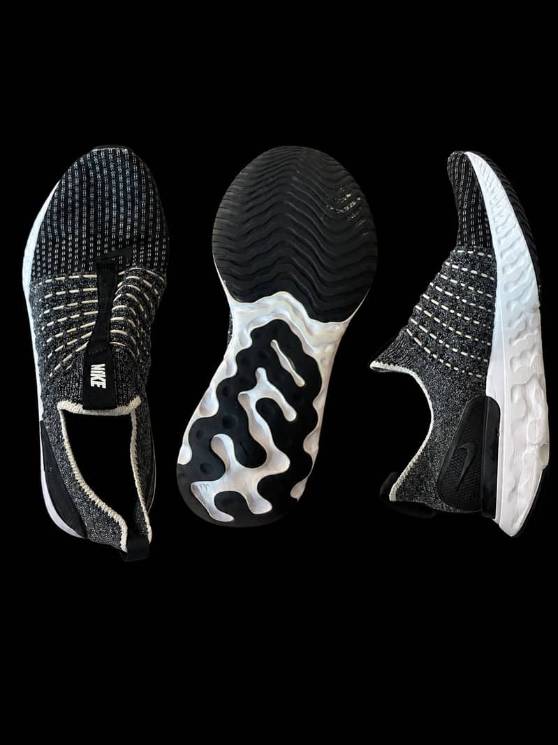Many different different shoes available in different differing sizes 10