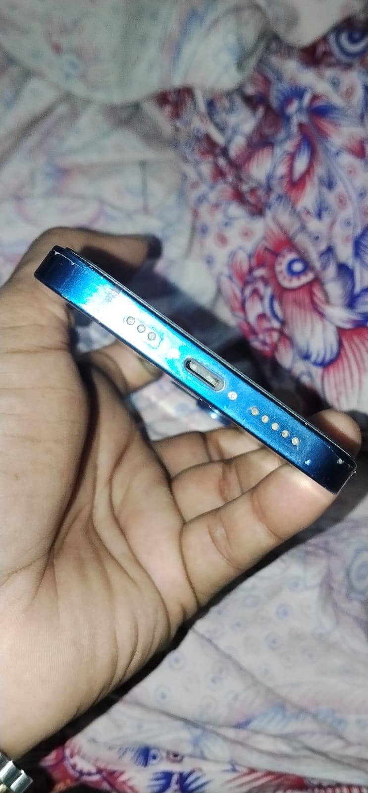 Apple iPhone 12 0