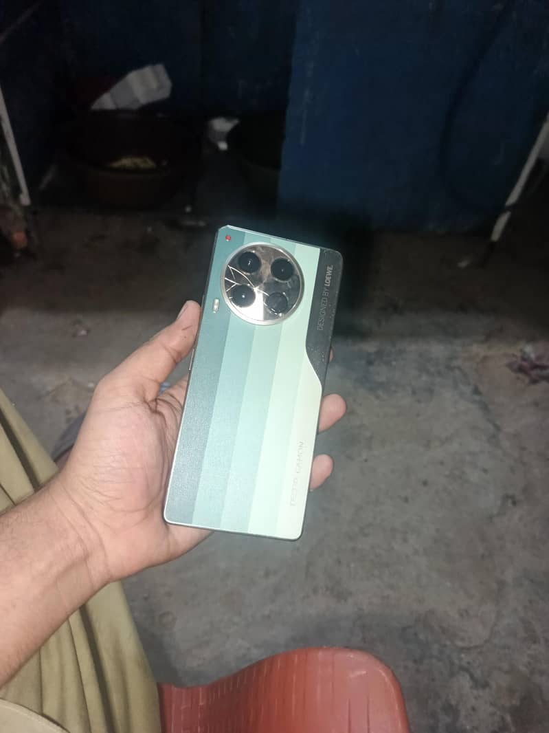 Tecno CAMON 30 6
