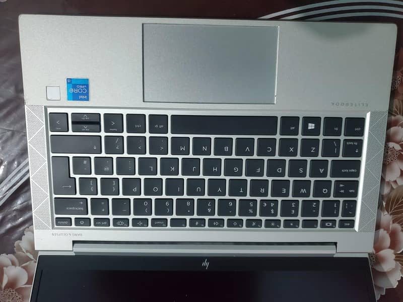 HP G8 4