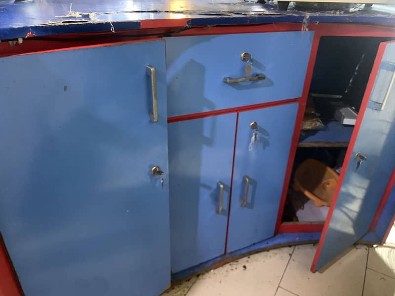 Shops counter 6