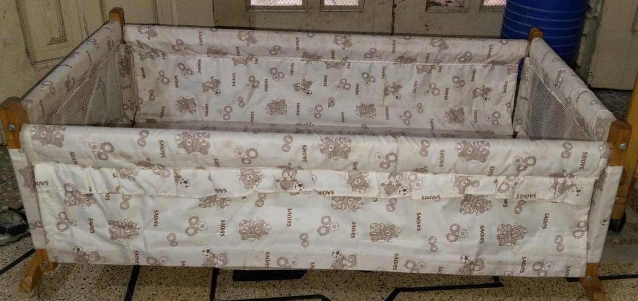 Baby cot 4